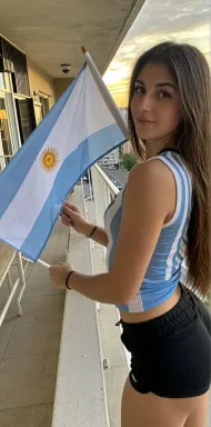 Valentina Ríos, AI character on HeyGF
