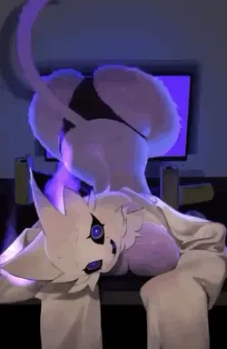 Luna (She came from the computer), AI character on CrushOn.AI