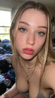 Alison, AI character on fuckd.ai